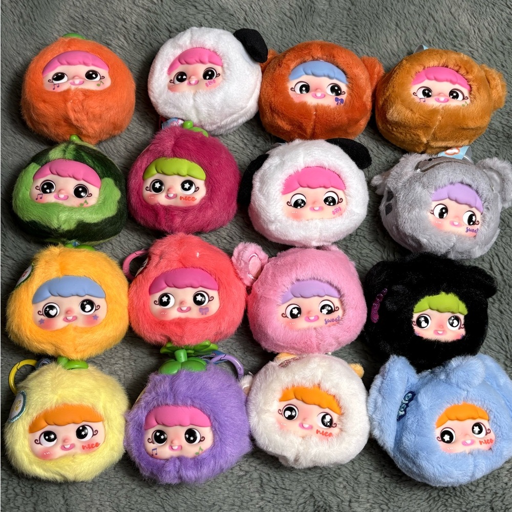 Yaya Little Mischievous Bag and Yaya fun fruit Lot of 16